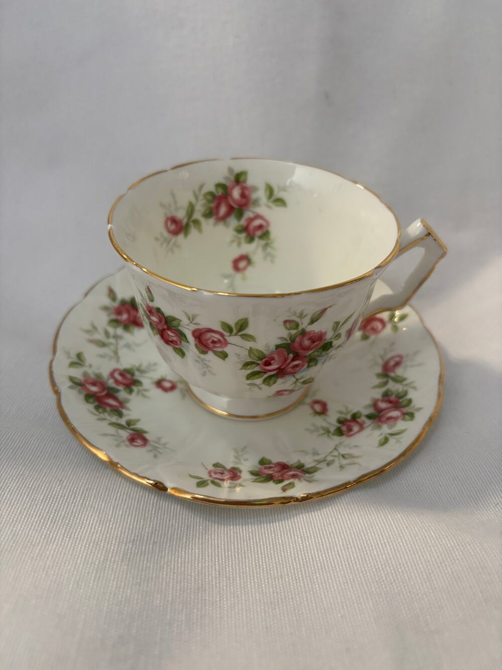 Vintage Aynsley Fine English Bone China Cup & Saucer Grotto Rose 185